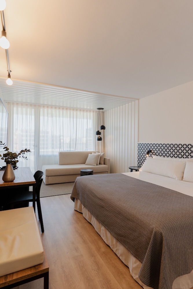 Habitación Doble Superior de uso individual, 1 cama doble o 2 individuales, Terraza (Spa Access) photo 3