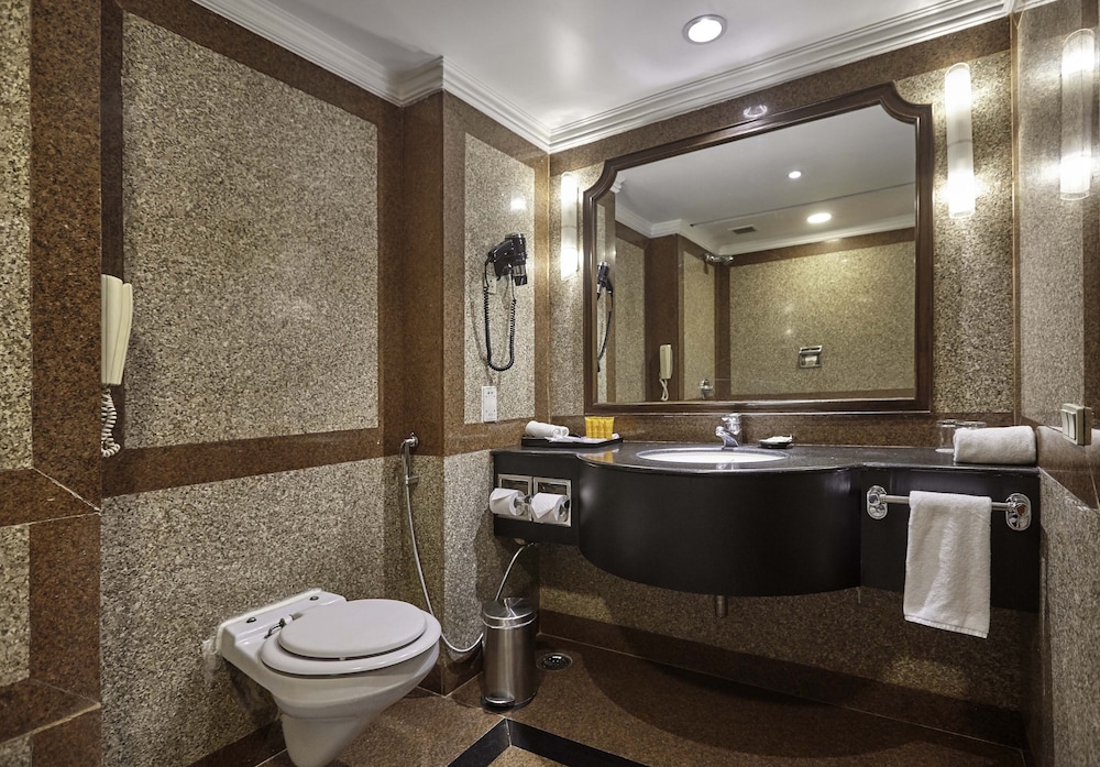 Deluxe Double Room, 1 King Bed - Photo 3