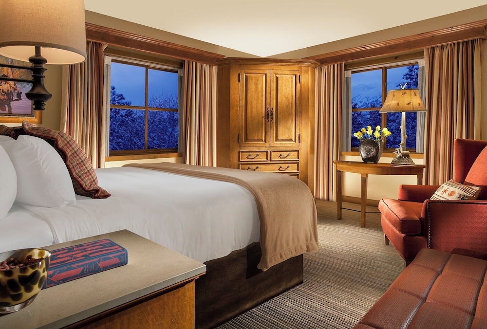 Superior Suite, Multiple Beds (Two Bedroom Residence) photo 2