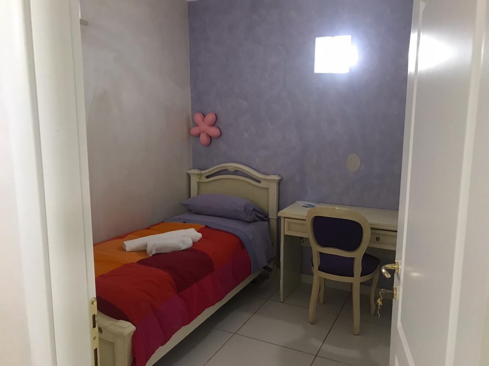 Single Room, Shared Bathroom