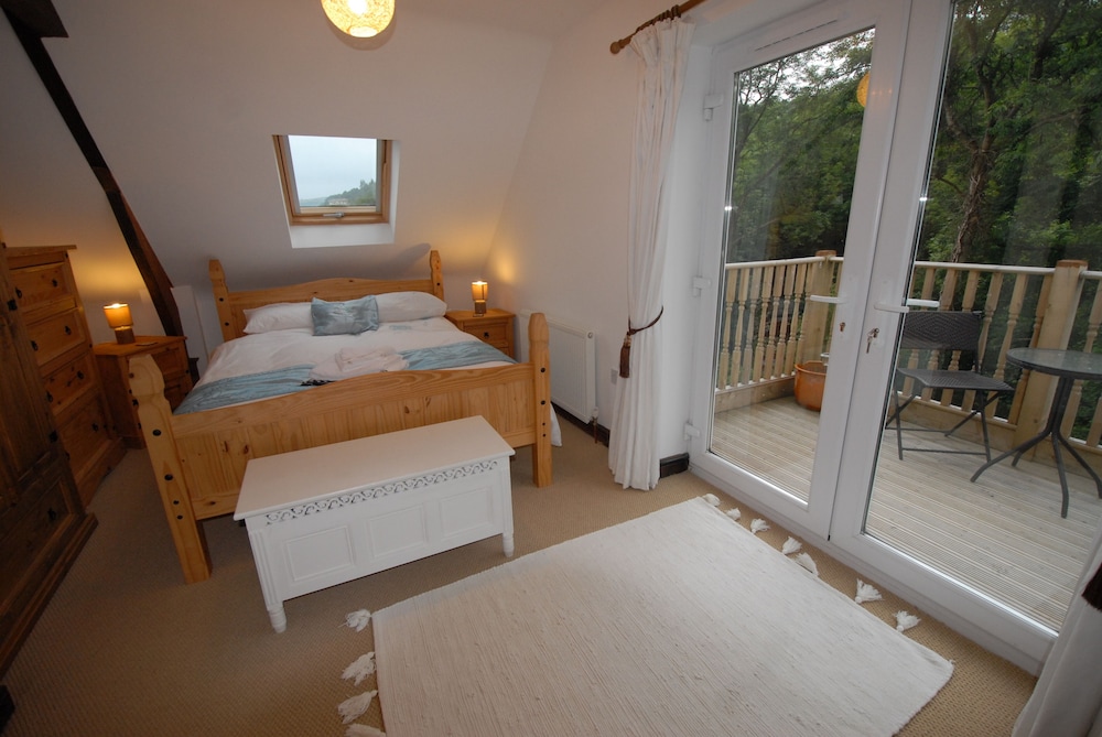 Cottage, 5 Bedrooms photo 2