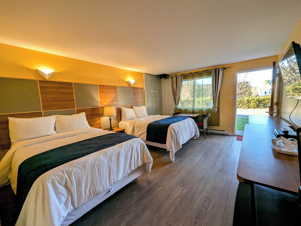 Comfort Double Room, 2 Double Beds, Kitchenette, Ground Floor photo 3