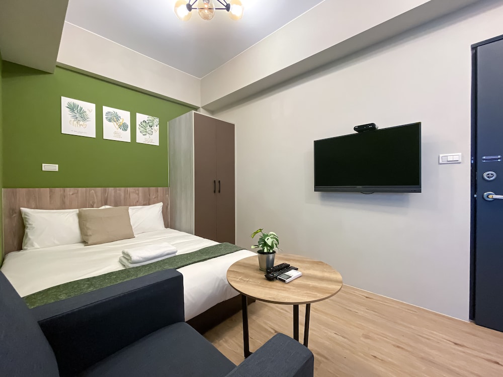 Deluxe Double Room - Photo 8