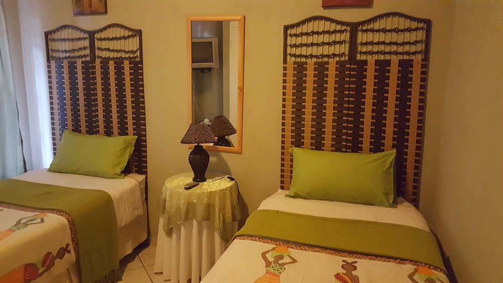 Twin Room (4,5) photo 3