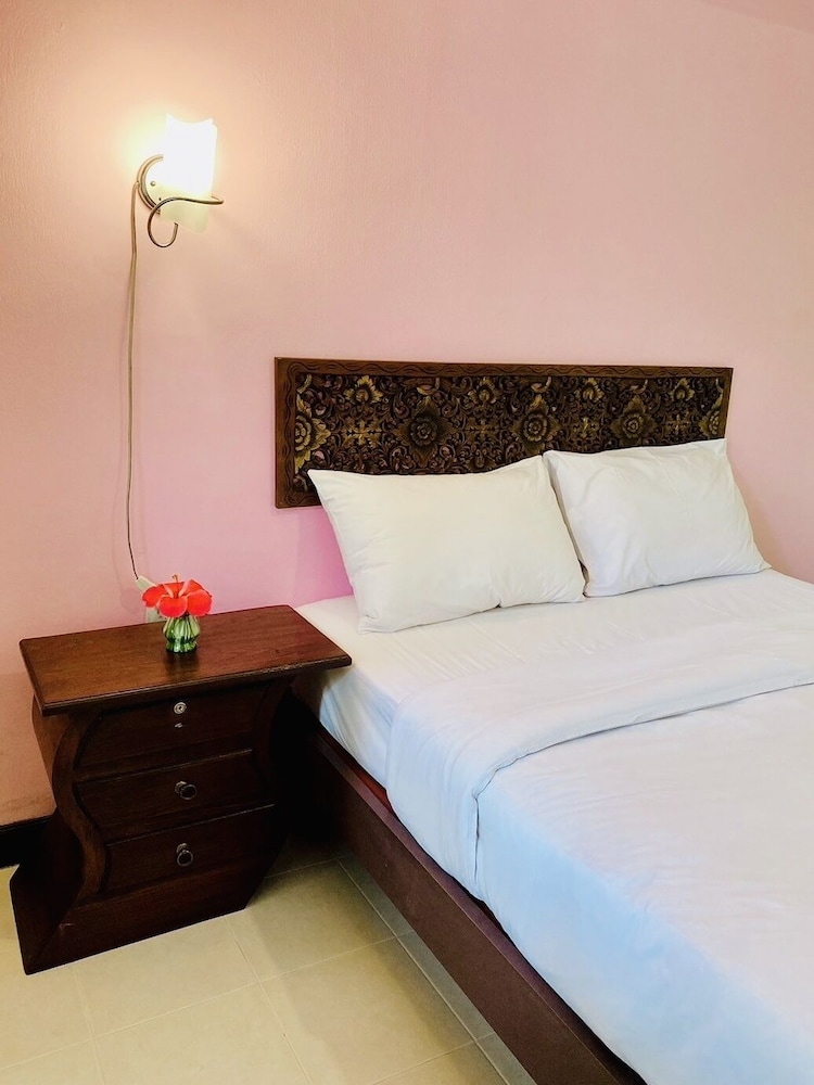 Economy Double Room - Photo 18