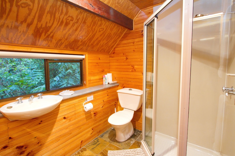 Cottage, 1 Bedroom, Non Smoking, Kitchen (Yellow Robin) photo 3