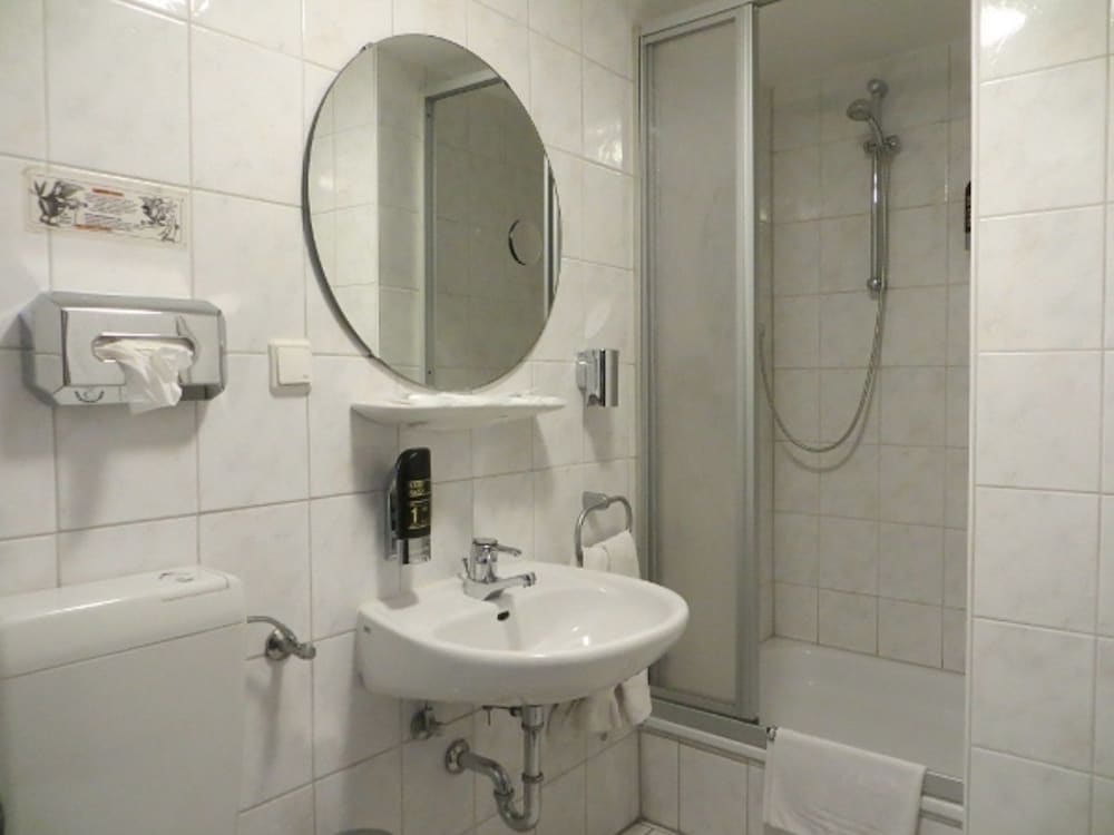 Double Room - Photo 3