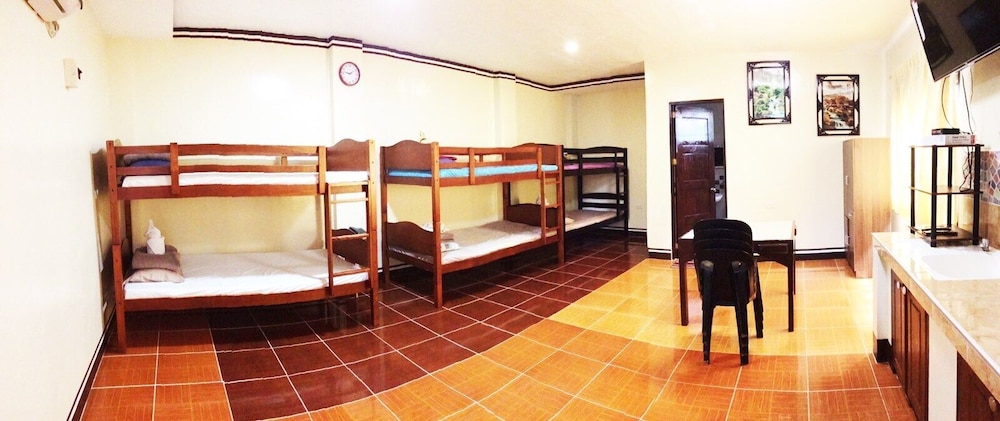 Bunk Bed for 6 photo 3
