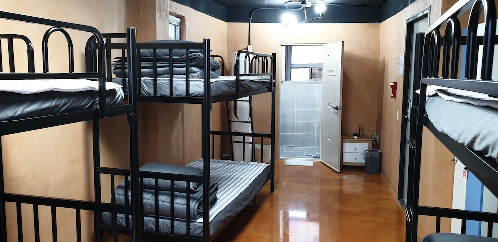 Shared Dormitory, Women Only (2 People) photo 1