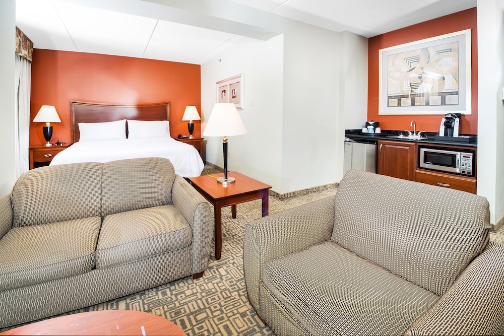 1 King Bedroom Suite with Sofa bed - Photo 3