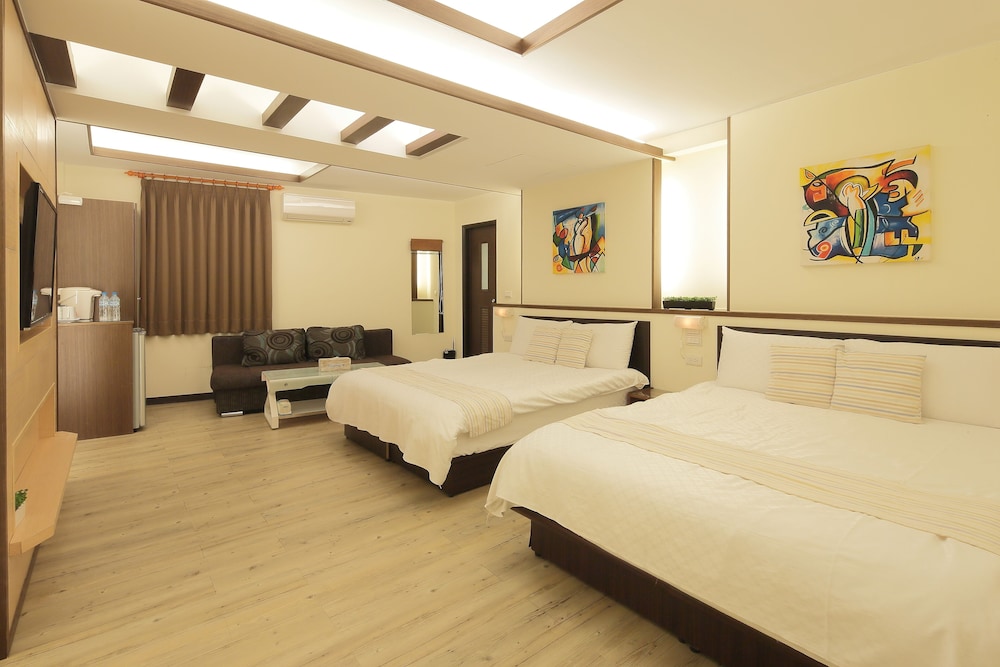 Family Quadruple Room, 2 Double Beds photo 1