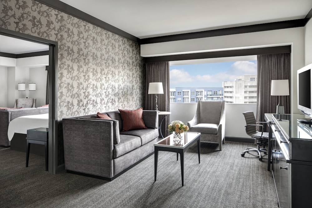 Executive Suite photo 2