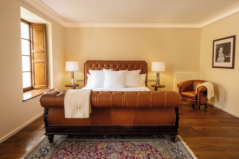 Presidential Room