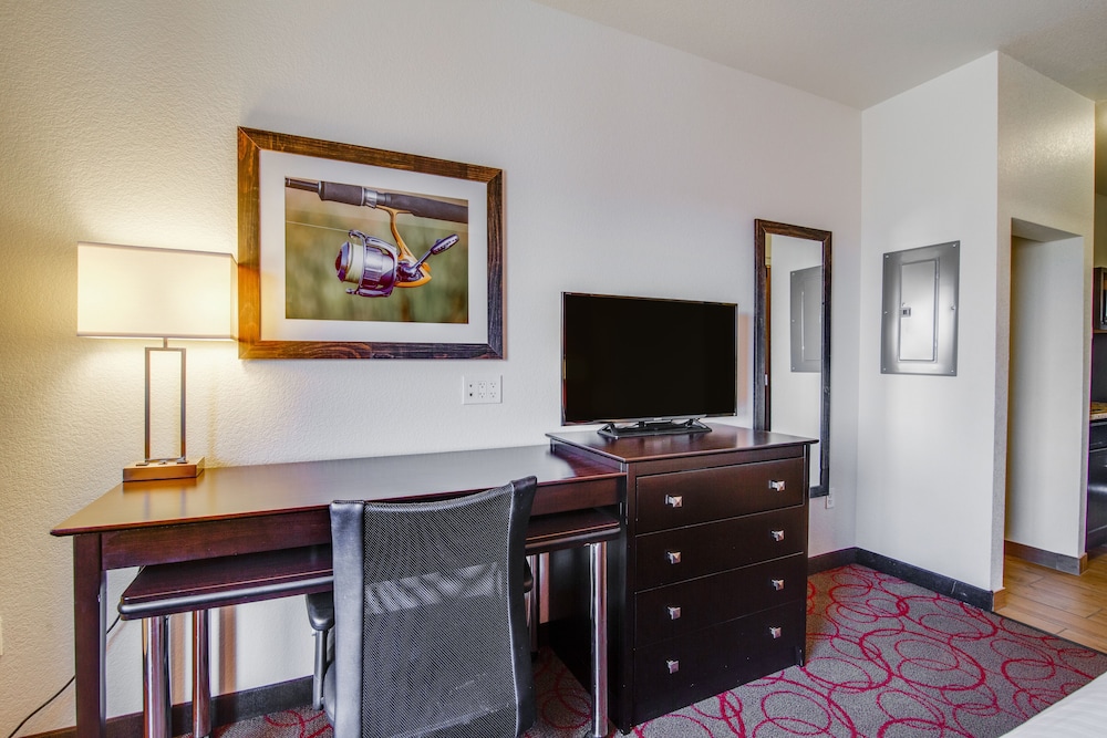 Deluxe Room, 2 Queen Beds, Kitchenette photo 2