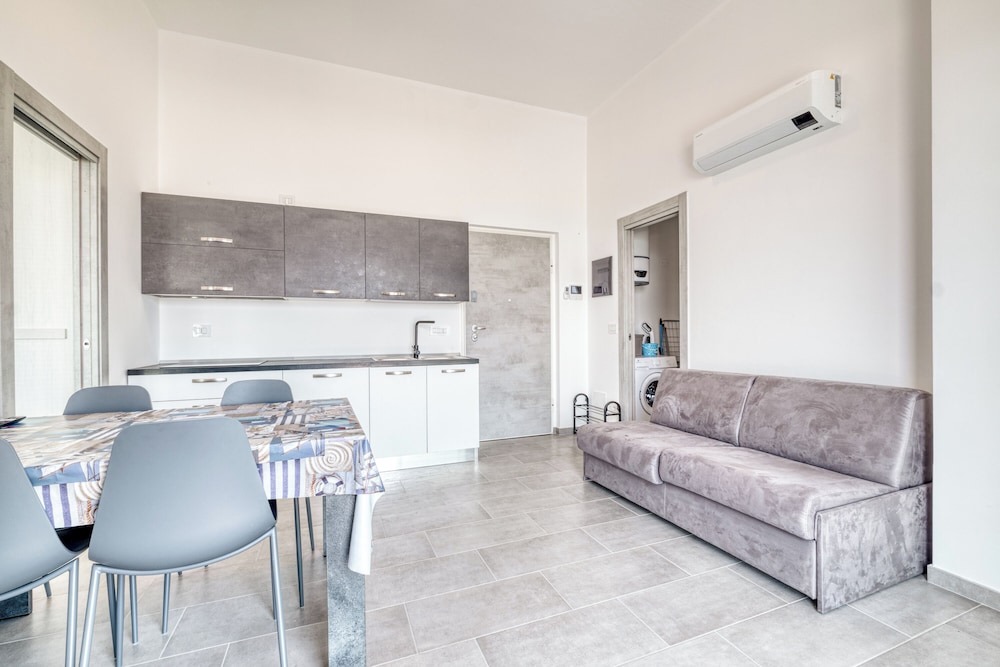 Family Apartment, Multiple Bedrooms, Sea Facing (Le Lanterne 1 - Luxury Apartments) photo 3