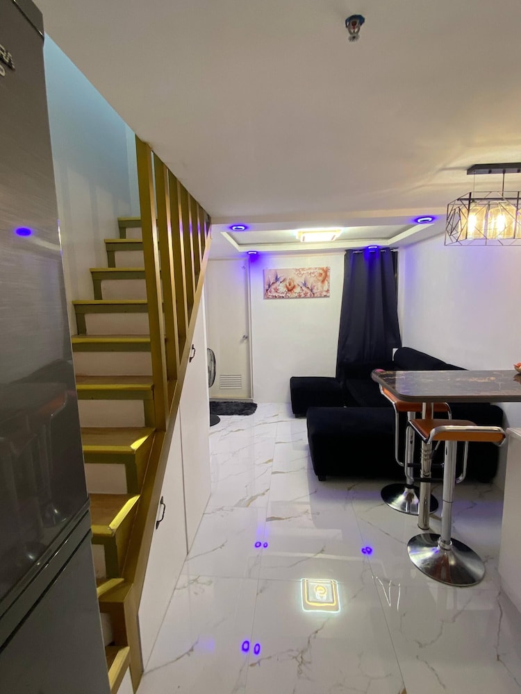 Condo, 1 Bedroom, Smoking, Terrace