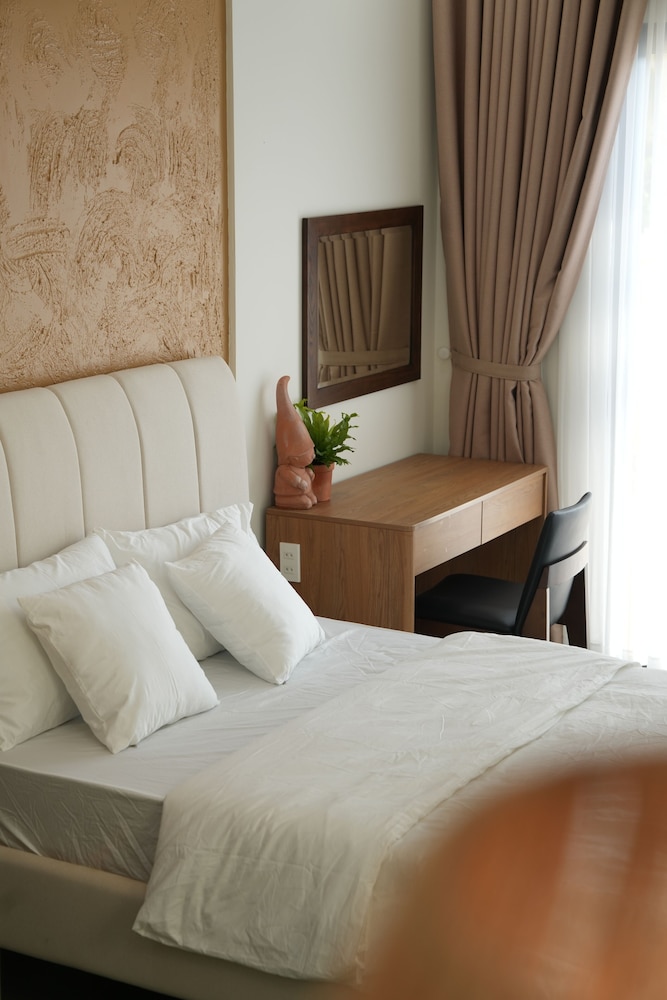 Deluxe Studio Suite, Garden View photo 2