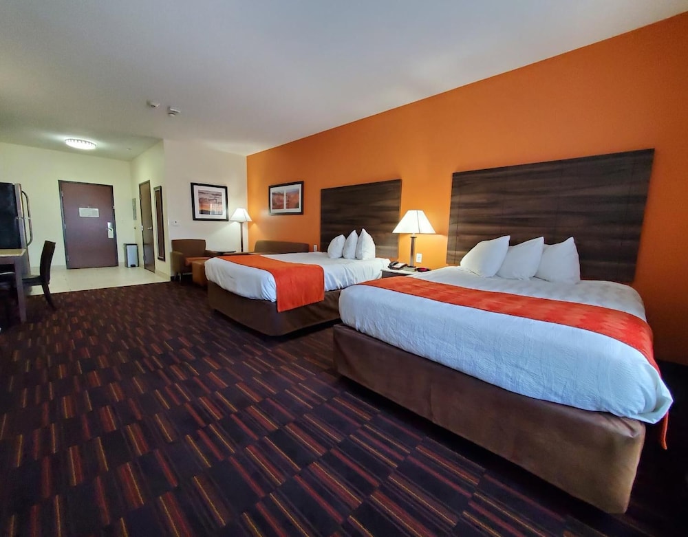 Deluxe Double Room, 2 Queen Beds, Kitchen