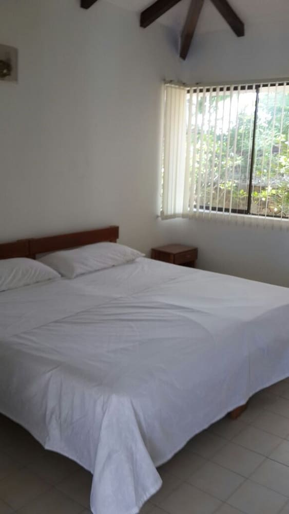 House, 3 Bedrooms, Private Pool photo 3