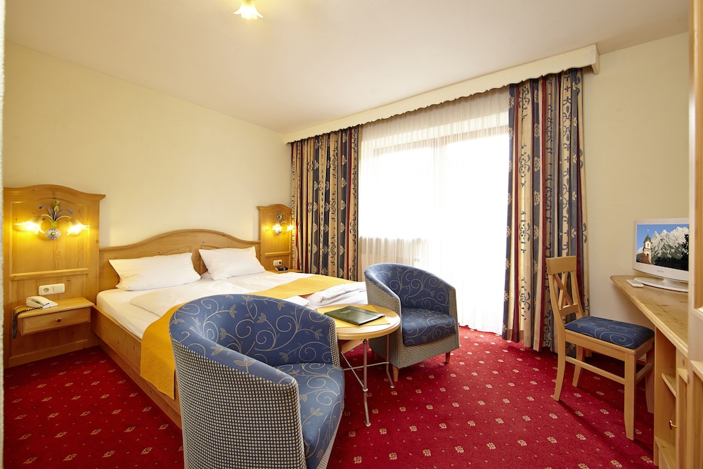 Standard Double Room, 1 Queen Bed, Balcony photo 2