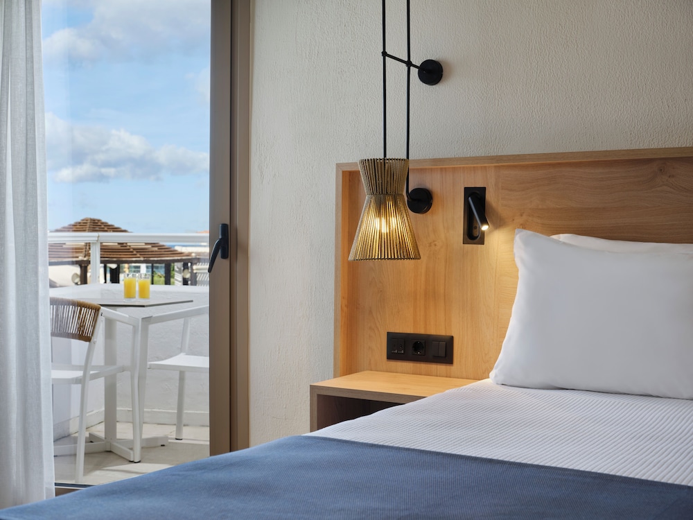 Double Room Limited Sea View - Photo 1