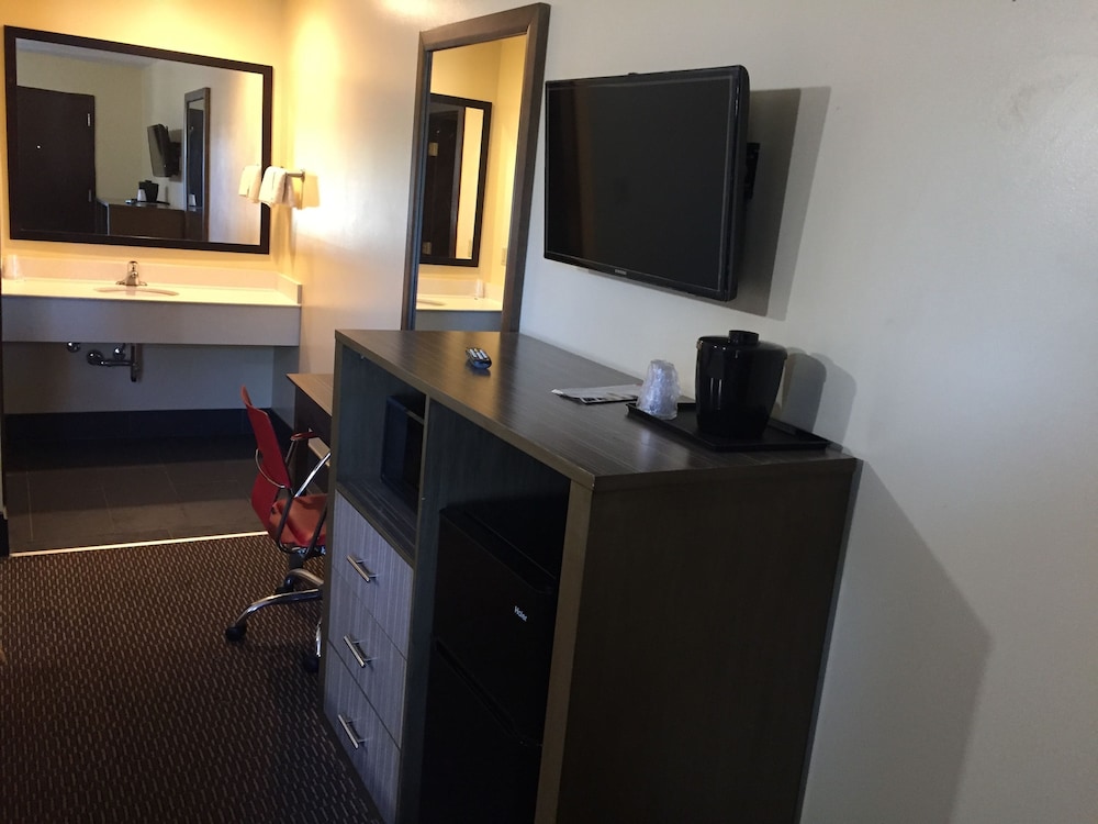 Room, 2 Double Beds, Smoking photo 3
