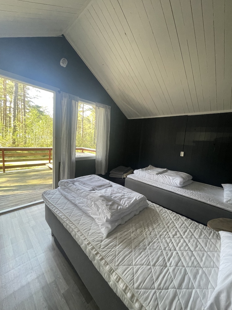 Basic Cabin (Small) photo 1