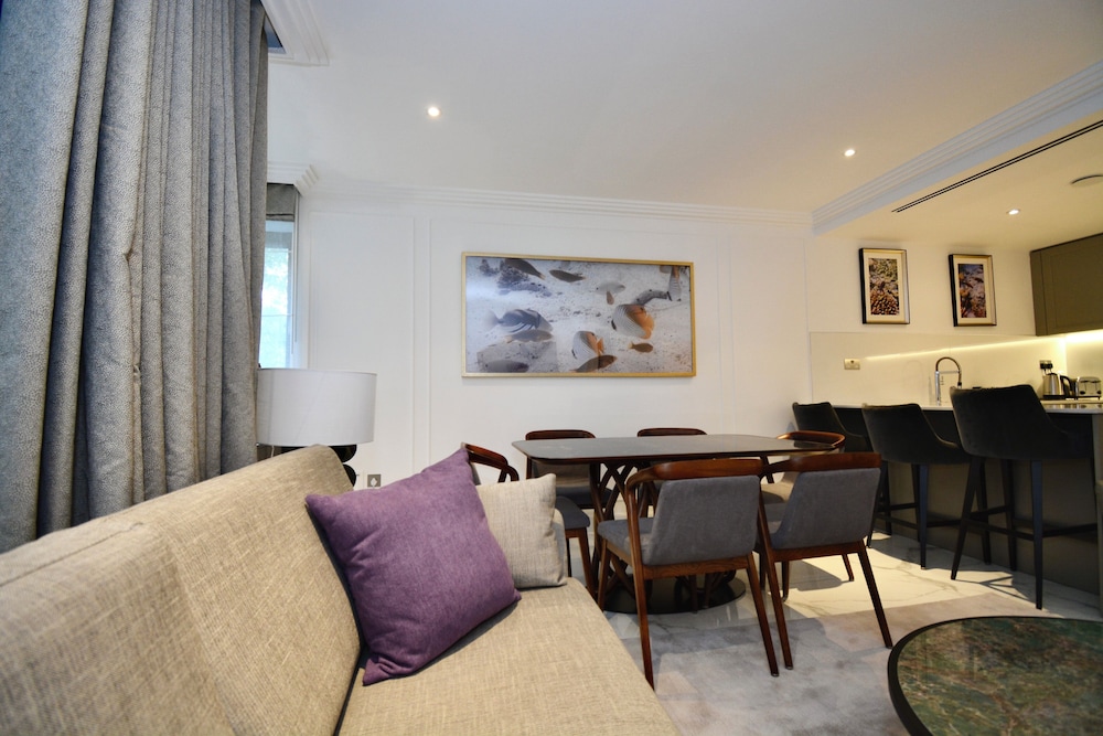 Family Apartment, 4 Bedrooms photo 2