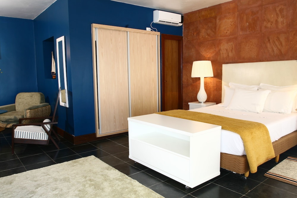Deluxe Suite, Beachfront photo 3
