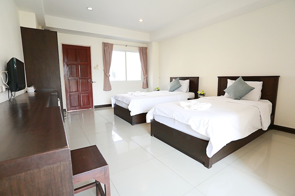 Standard Twin Room photo 2