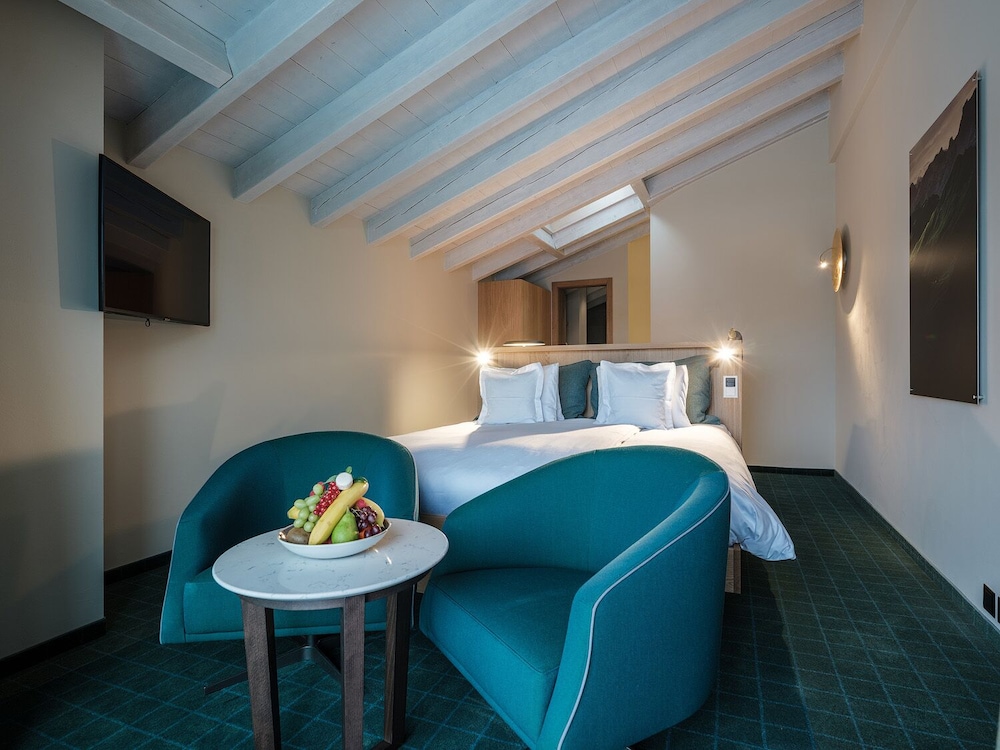 Available room
