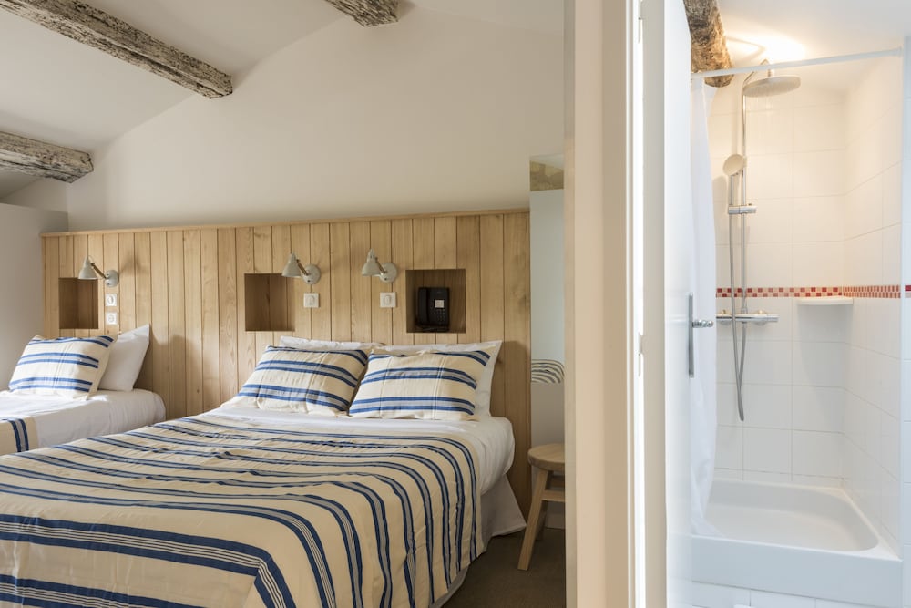 Quadruple Room - Photo 3