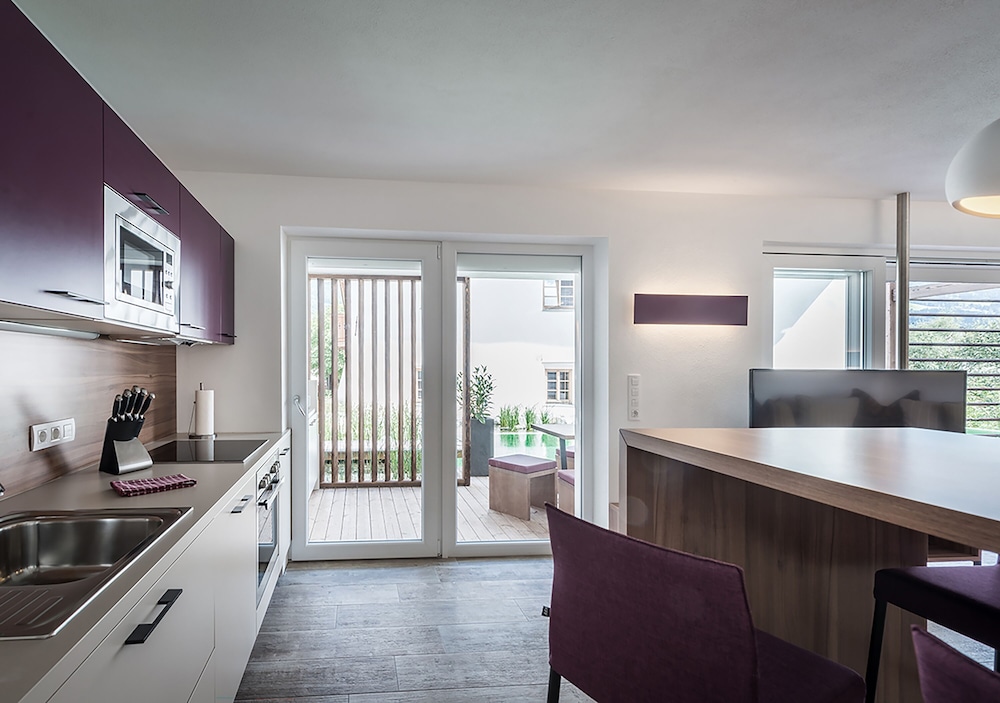 Deluxe House, 3 Bedrooms, Hot Tub, Pool View photo 3