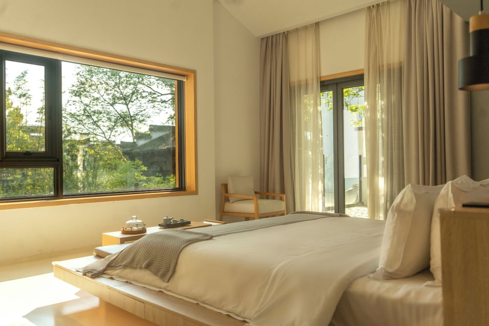 Deluxe Double Room, Balcony, Garden View photo 1