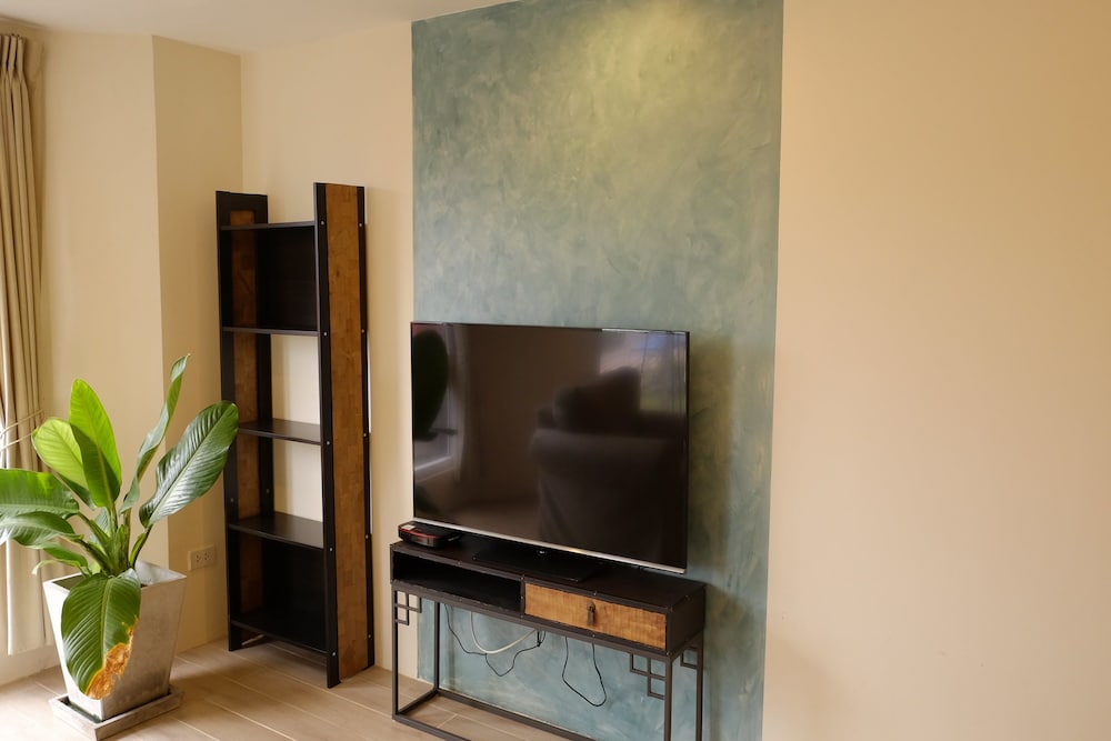 Deluxe Executive Suite photo 1