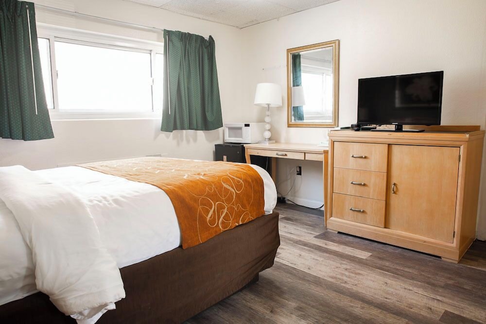 Room - Photo 1
