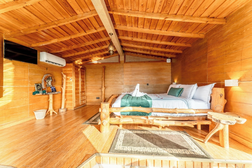 Bungalow photo 1