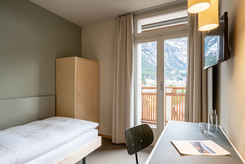 Panoramic Single Room, Balcony, Mountain View photo 2