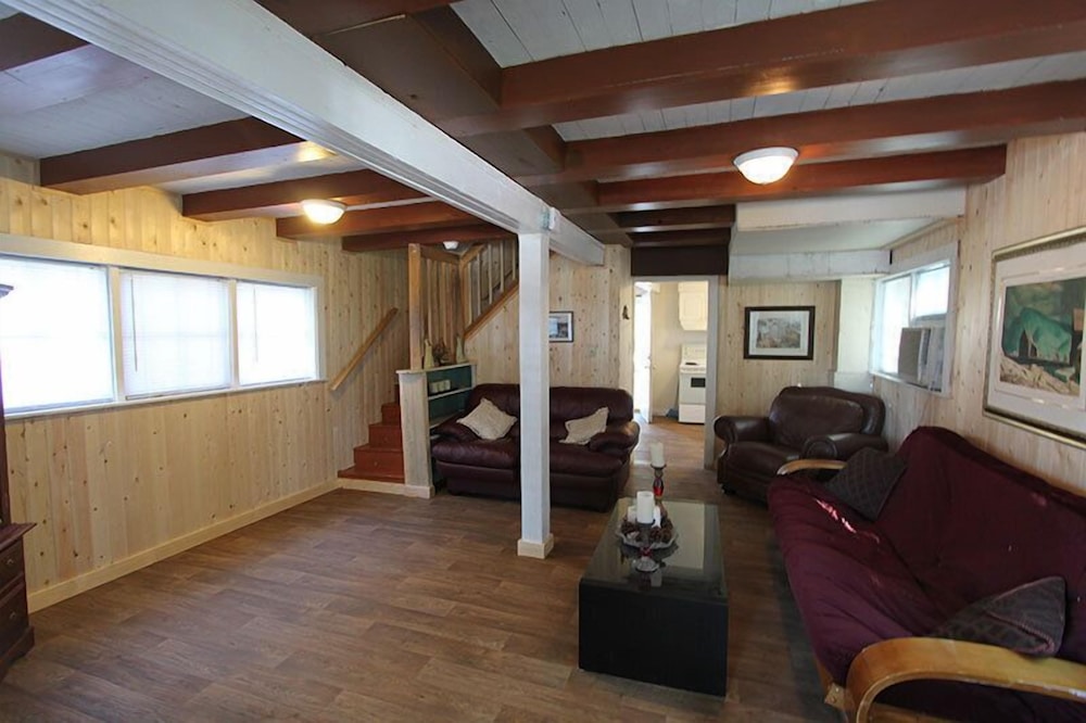 Beach1 Roost, 3 Bedrooms, 4 Double Beds with Sofabed, Kitchen photo 1