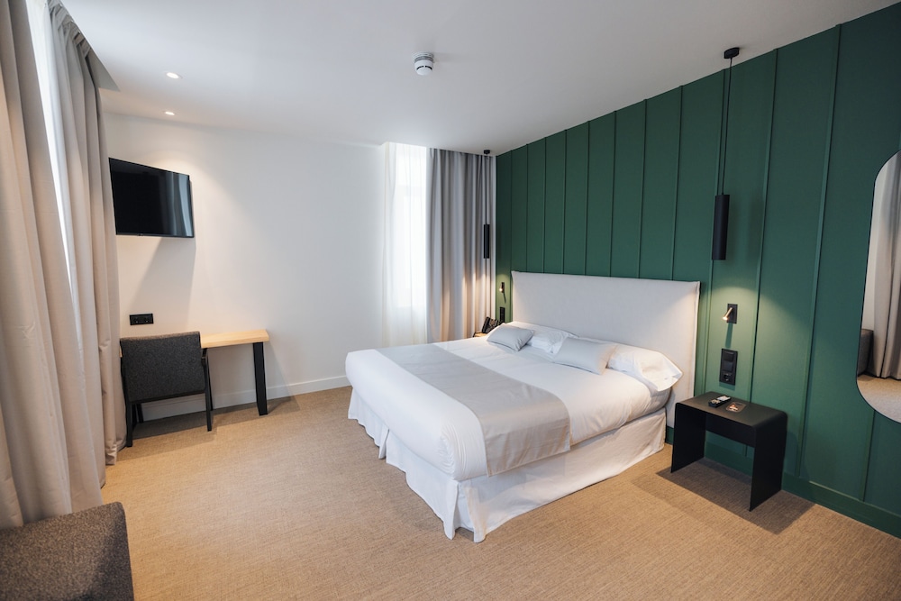 Deluxe Double Room - Photo 4