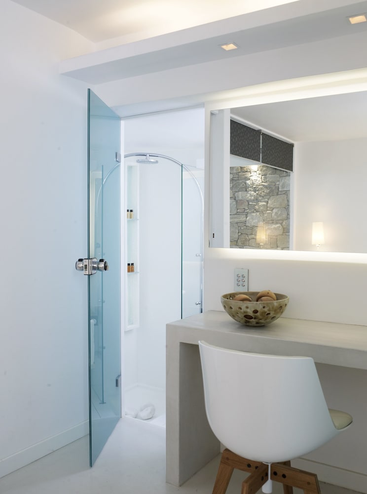 Superior Double Room (Lower Floor)