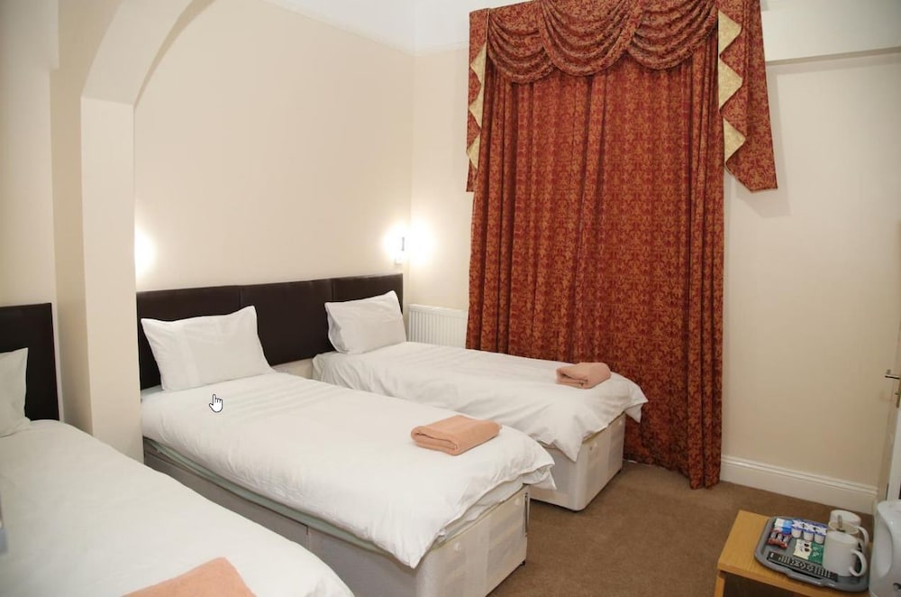 Deluxe Triple Room, Ensuite photo 1