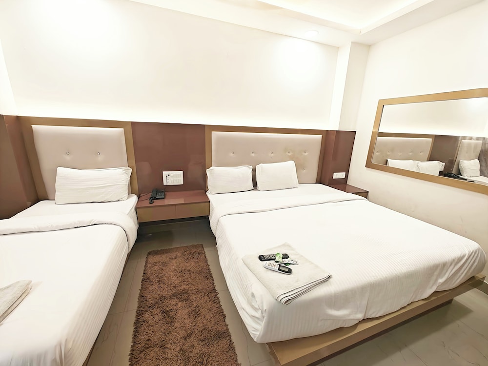 Deluxe Triple Room with Complimentary Wi-Fi