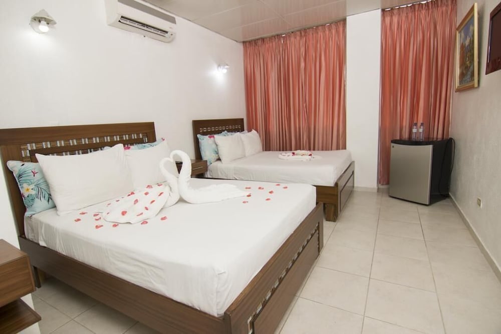 Double Room, 2 Double Beds, Air conditioning