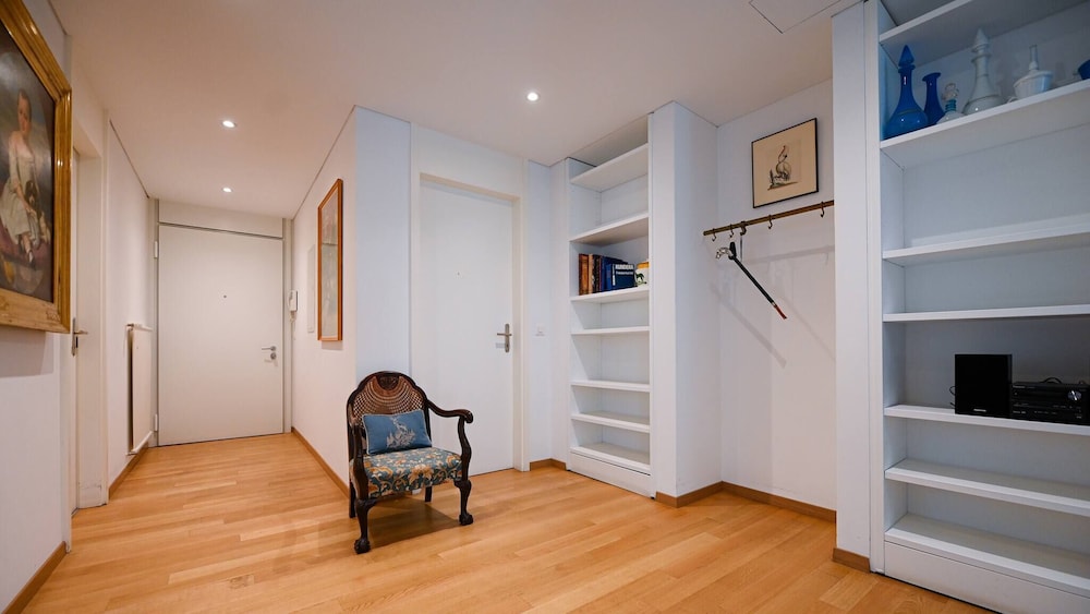 One & Only Lake View Apartment, Foto 40