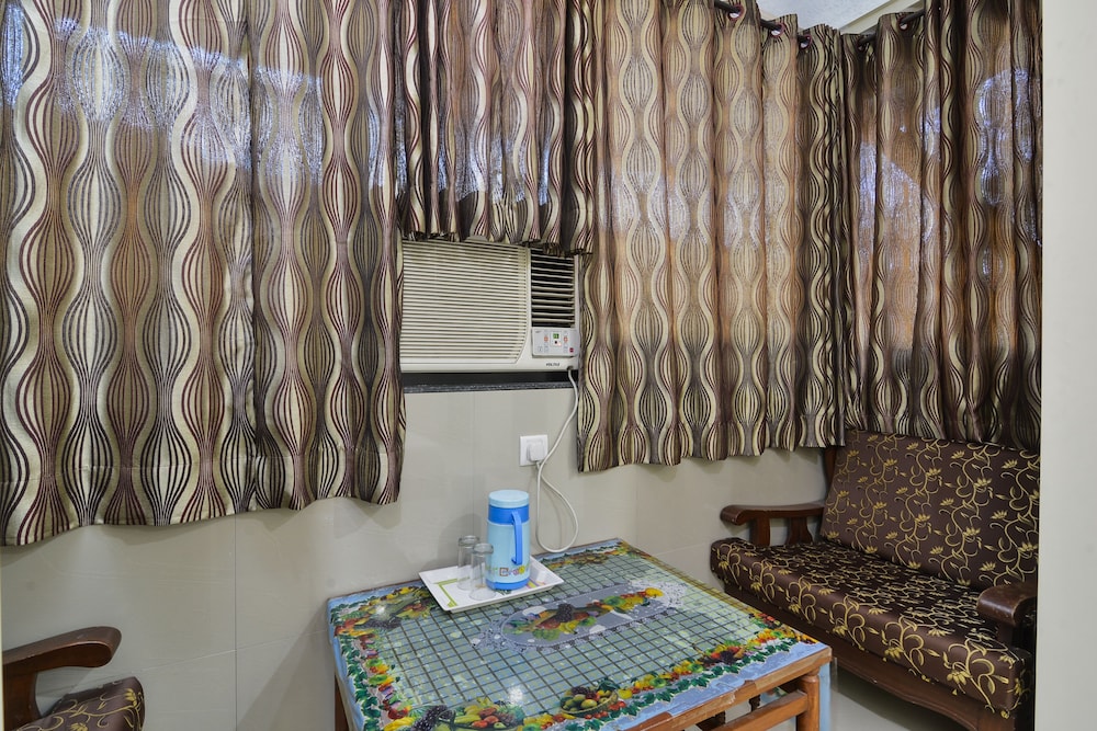 Suite Room - Photo 9