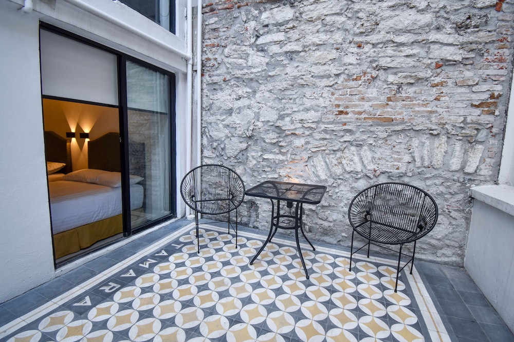 Room, 2 Double Beds, Terrace photo 3