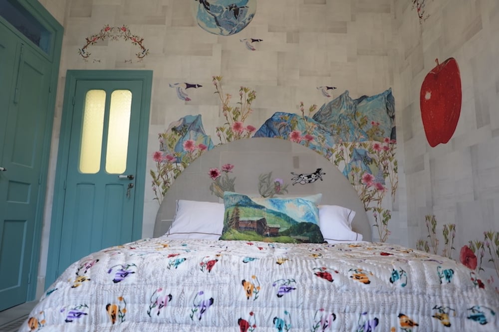 Deluxe Room, 1 King Bed photo 1