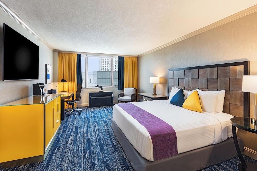 Superior Room, 1 King Bed