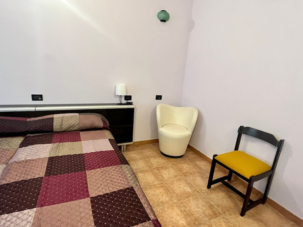 Basic Room photo 2